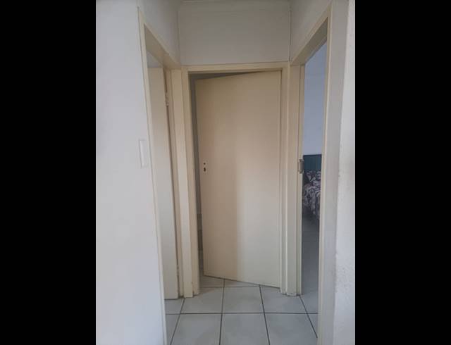 2 BEDROOM HOUSE FOR SALE IN STRETFORD